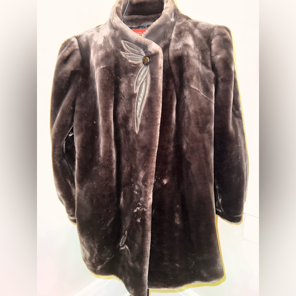 Elegant Dark Grey Vintage Faux Fur Coat